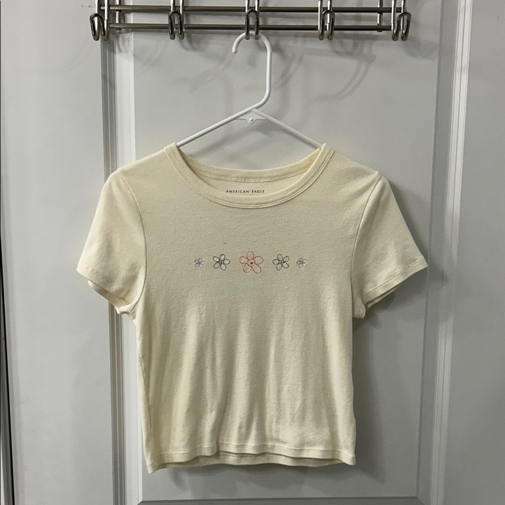 Women’s American Eagle Yellow Cropped Floral Baby Tshirt (Large) NWOT